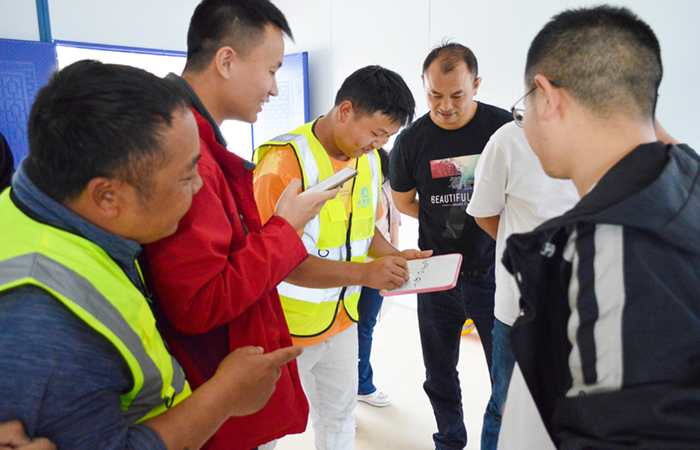 1650772358196662.jpg (小圖)五〇五直管部開展“五一”慰問進(jìn)項目活動 圖片3.jpg